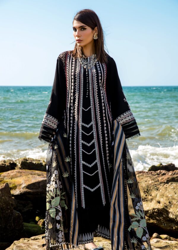 CRIMSON LUXURY LAWN - MARORI DREAMS 4B - Image 3