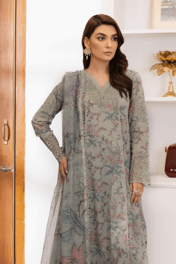 IZNIK (DASTAAN) PREMIUM LAWN - IDL 06 BADAR - Image 5