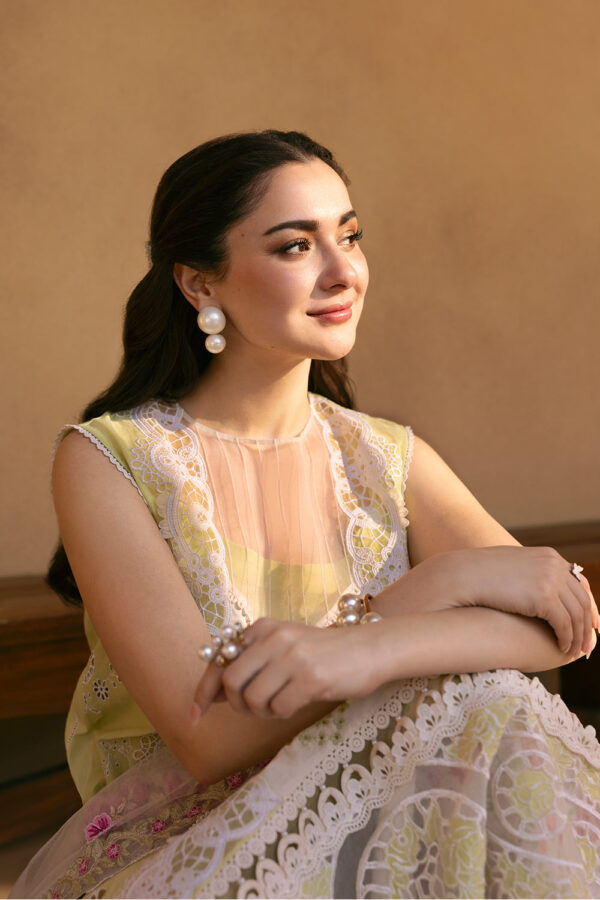 SAIRA RIZWAN – (VERA-SRL25-05) - Image 4