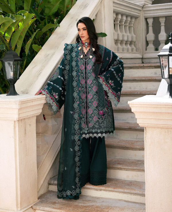 WOMEN’S REPUBLIC – (D1-B – Zehra)