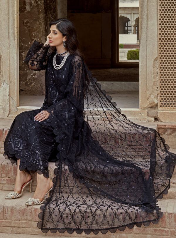 ZAINAB CHOTTANI TAHRA LAWN - MARJAAN - 02 - Image 4
